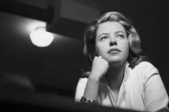 Foto inédita de Hilda Hilst, feito por Fernando Lemos, em 1954. (Foto: Foto: Fernando Lemos (Divulgação))